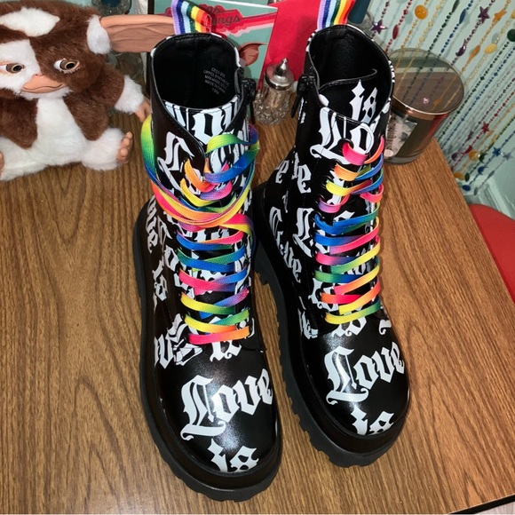 NEW RARE CLUB EXX LOVE IS LOVE PRIDE RAINBOW COMBAT BOOTS - Picture 3 of 16